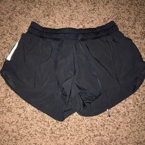 LULU-LEMON ATHLETIC SHORTS